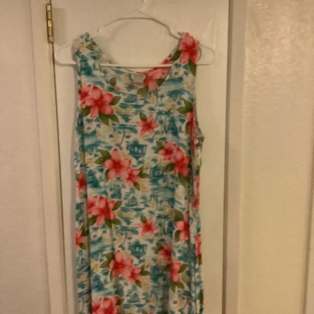 Jennifer Moore brand Hawaiian print summer dress, size Medium - Picture 3 of 4